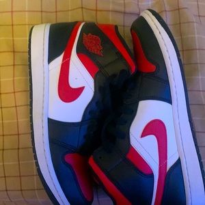 Jordan 1 size 8